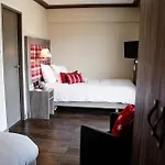 Bristol Hotel 3*
