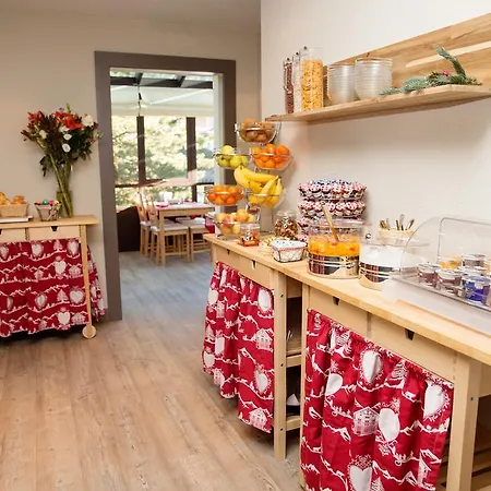 Bristol Готель