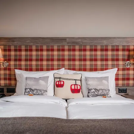 Bristol Hotel 3*